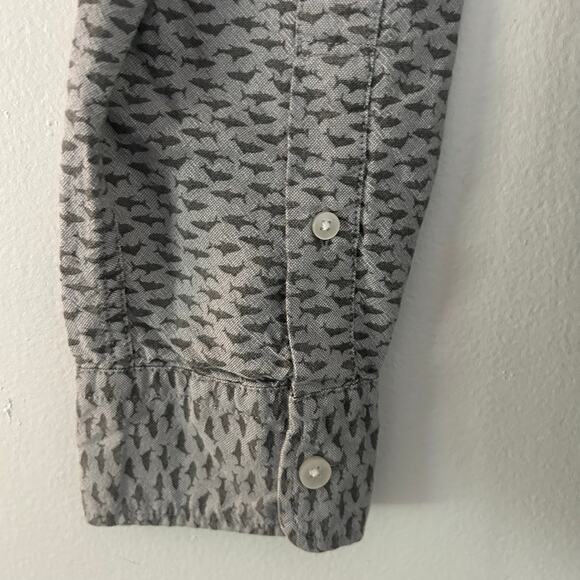 American Eagle Men's Gray Shark Long Sleeve Button Down Cotton Shirt M Medium - Picture 6 of 9